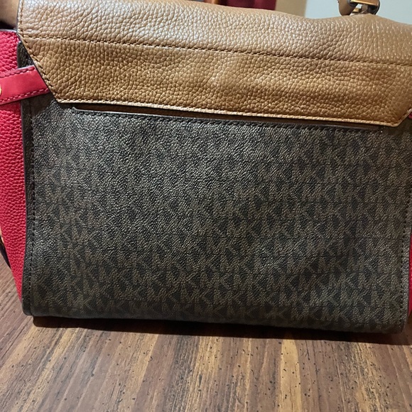 Michael KORS bag - Picture 3 of 9